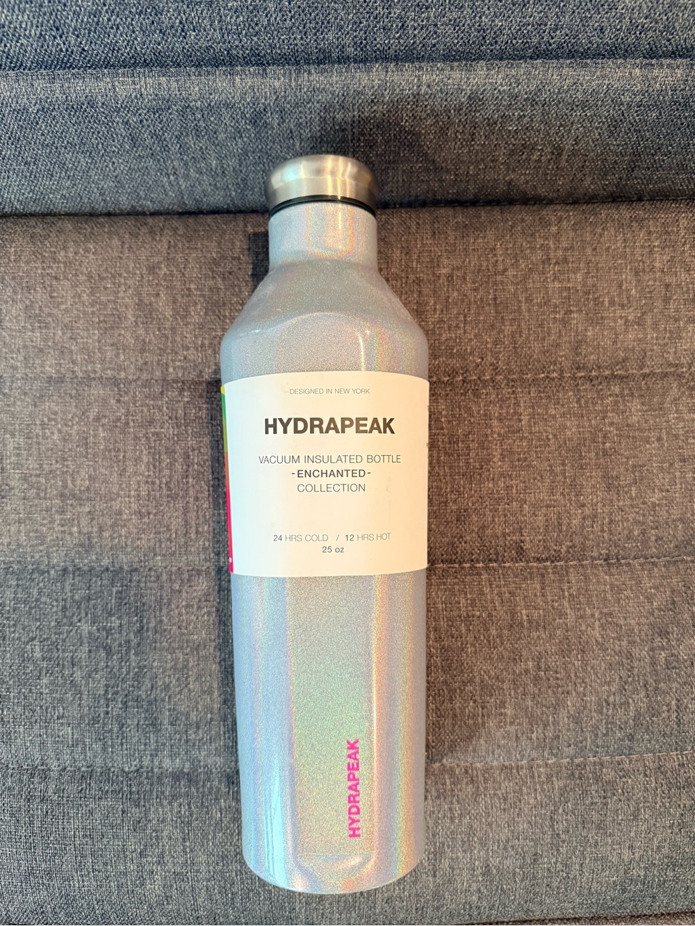 Hydrapeak Enchanted Collection Vacuum Insulated Bottle - Iridescent Silver NWT